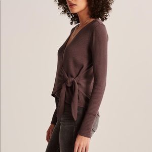 Abercrombie softAF long sleeve wrap tie top